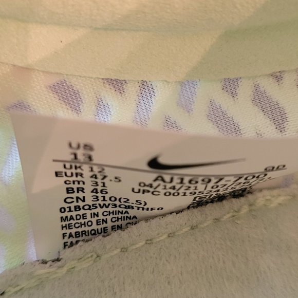 Nike Zoom Mamba V 'Barely Volt Hyper Orange' AJ1697-700 Running Cleats 13 M - Picture 4 of 6